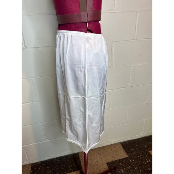 warner half slip skirt white knee length size large - Picture 3 of 8
